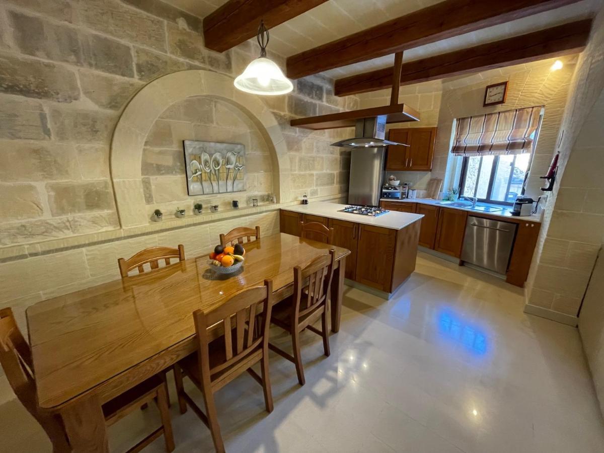 Gilju B&B Шаара Экстерьер фото