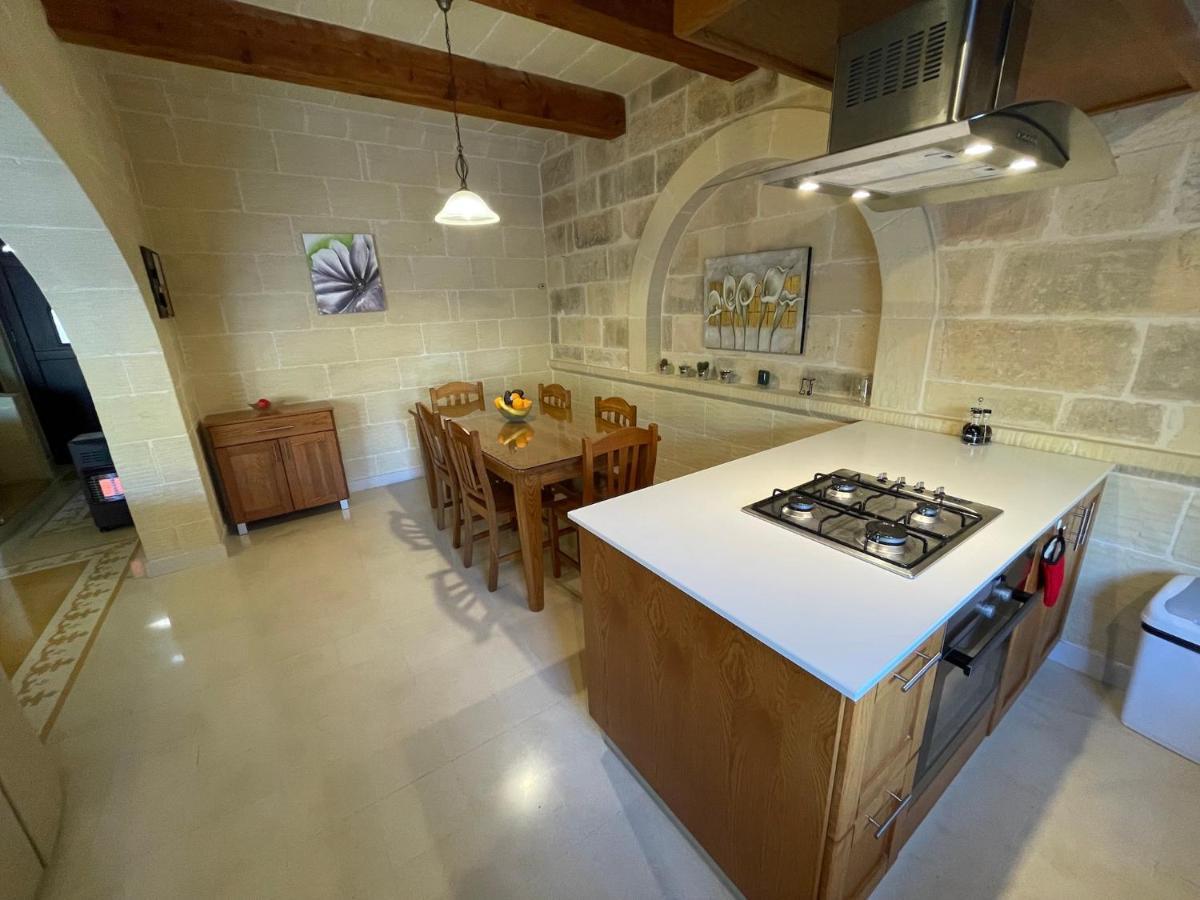 Gilju B&B Шаара Экстерьер фото