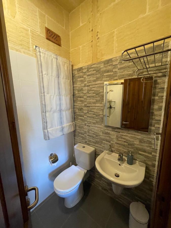 Gilju B&B Шаара Экстерьер фото